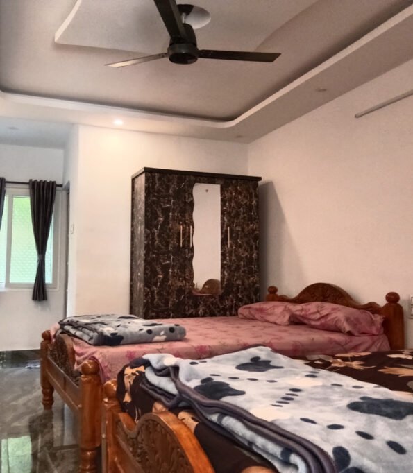riverview-farmstay-resort-hotel-lodge-pollachi-anaimalai-family-room-1