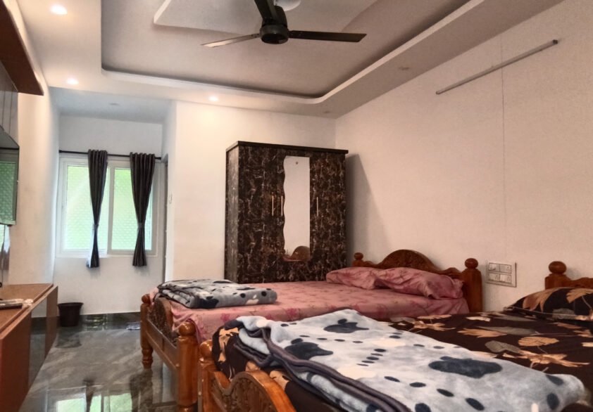 riverview-farmstay-resort-hotel-lodge-pollachi-anaimalai-family-room-1