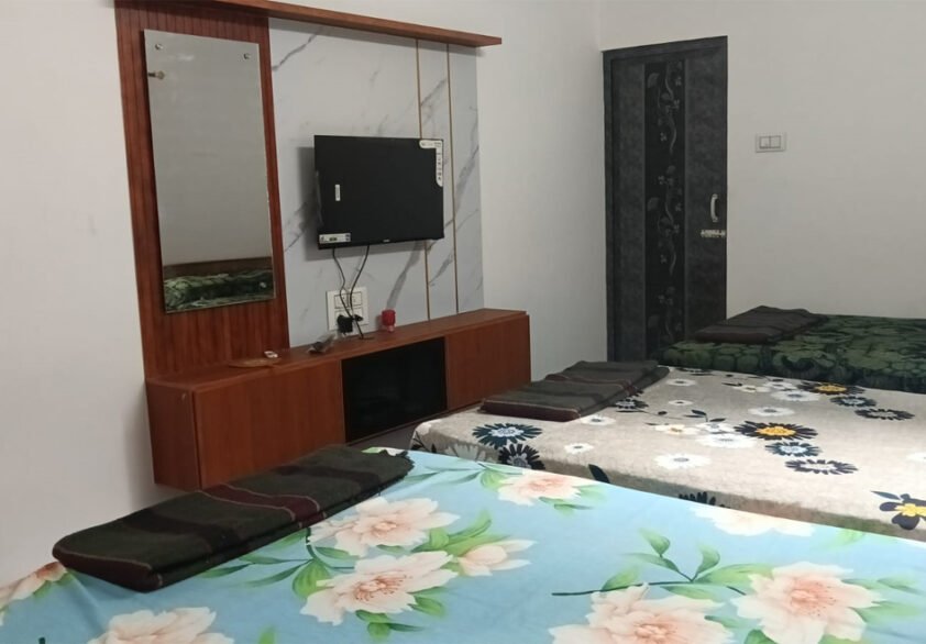 riverview-farmstay-resort-hotel-lodge-pollachi-anaimalai-family-room-10