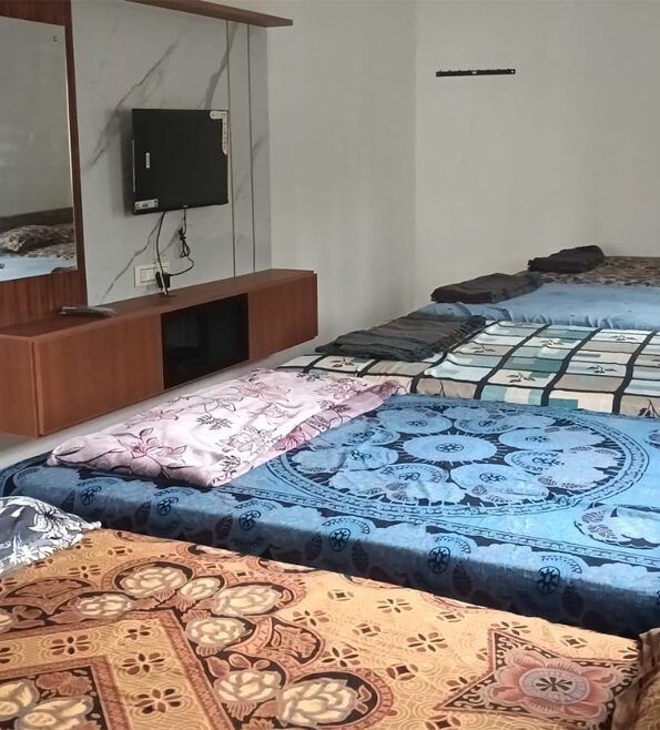 riverview-farmstay-resort-hotel-lodge-pollachi-anaimalai-family-room-11
