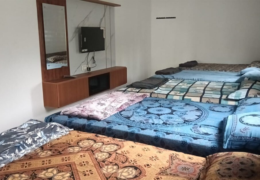 riverview-farmstay-resort-hotel-lodge-pollachi-anaimalai-family-room-11
